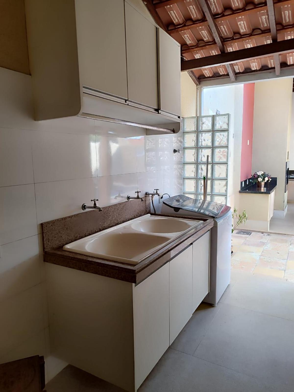 Casa Completa E Com Piscina